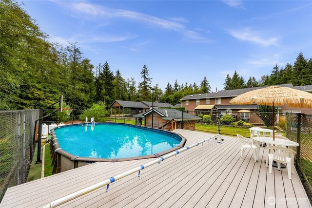 4879 Robinwood Lane, Bow, WA 98232
