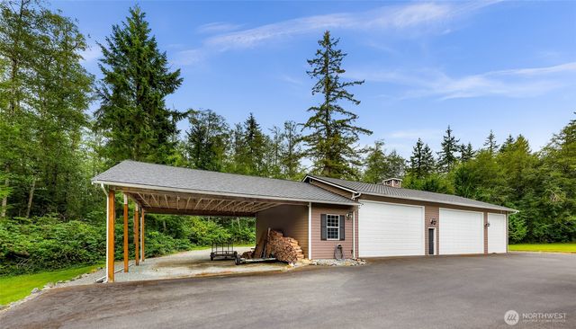 4879 Robinwood Lane, Bow, WA 98232