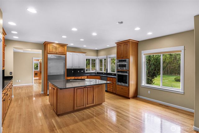 4879 Robinwood Lane, Bow, WA 98232