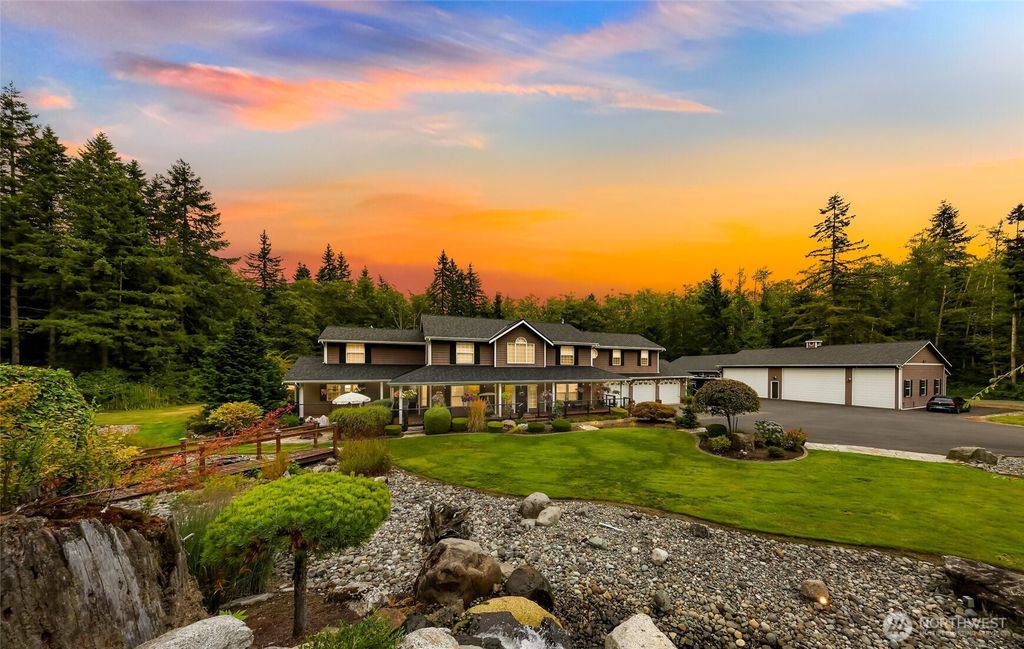4879 Robinwood Lane, Bow, WA 98232