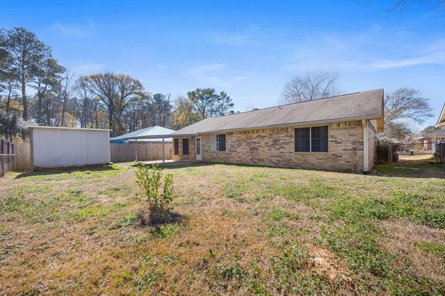 1931 Charlotte St, Deridder, LA 70634