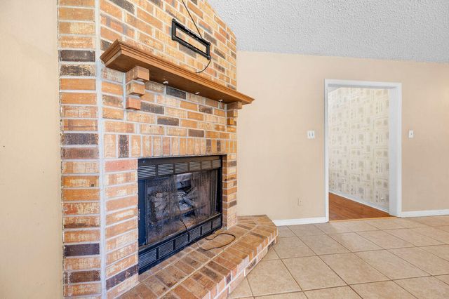 1931 Charlotte St, Deridder, LA 70634