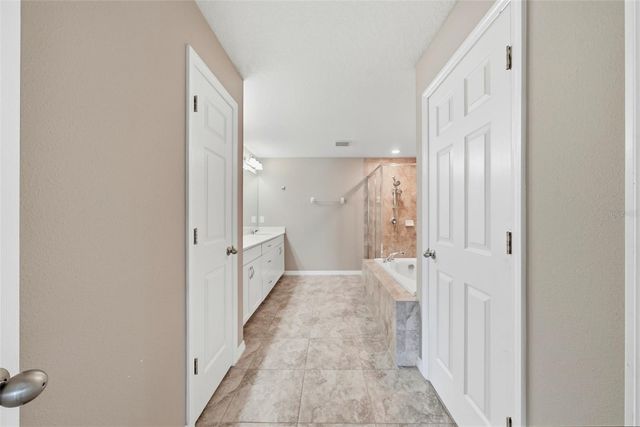 18924 ULMUS STREET, Lutz, FL 33558
