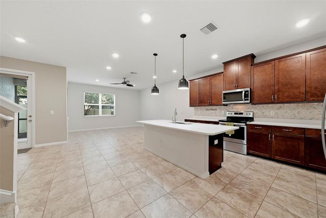 18924 ULMUS STREET, Lutz, FL 33558