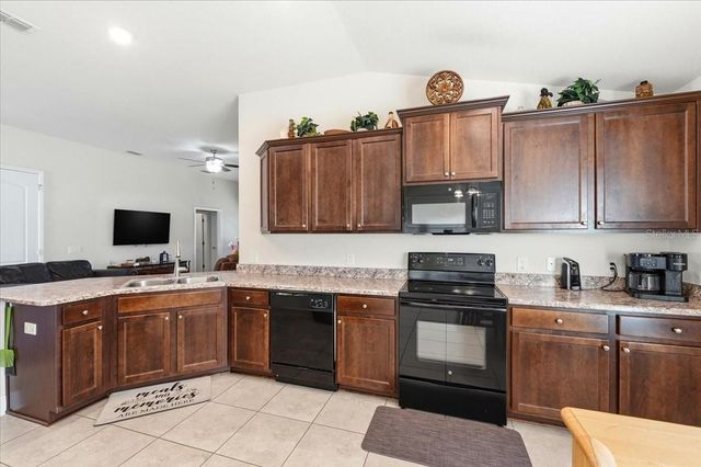 1129 LEGATTO LOOP, Dundee, FL 33838