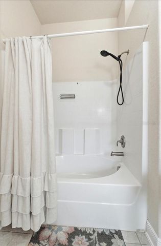 1129 LEGATTO LOOP, Dundee, FL 33838