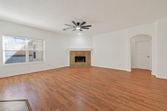 9006 San Saba Way, Willis, TX 77378