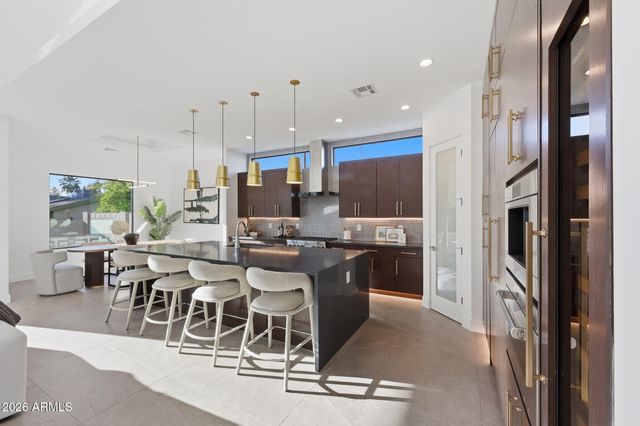 100 W NORTHERN Avenue 15, Phoenix, AZ 85021