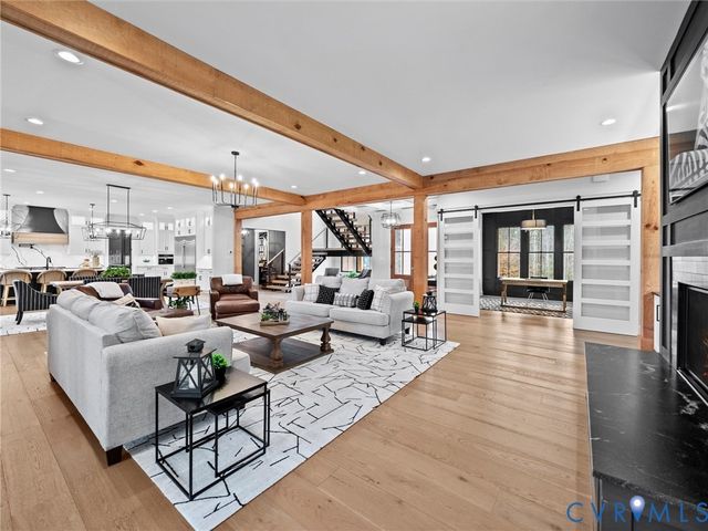 977 Dover Branch Ln, Manakin Sabot, VA 23103