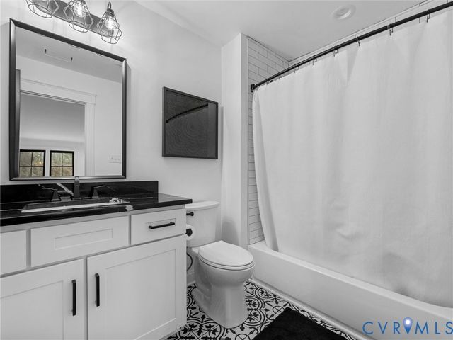 977 Dover Branch Ln, Manakin Sabot, VA 23103