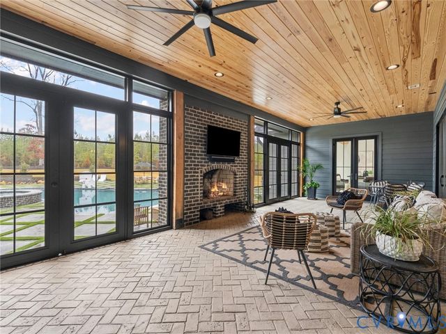 977 Dover Branch Ln, Manakin Sabot, VA 23103