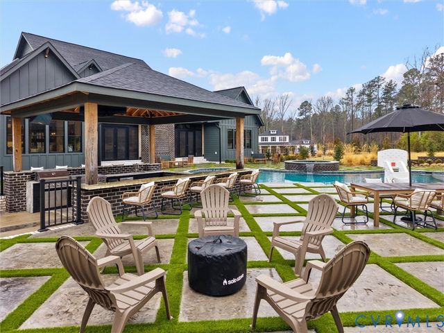 977 Dover Branch Ln, Manakin Sabot, VA 23103