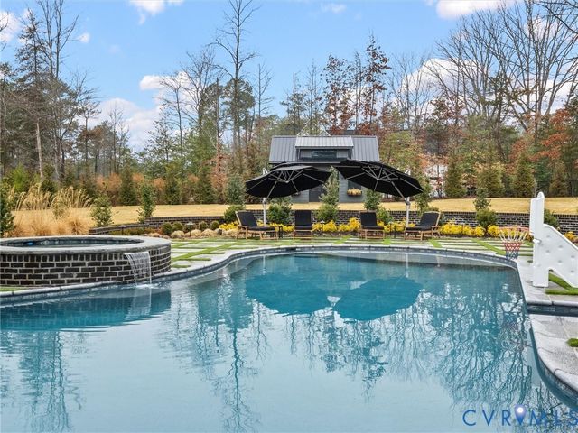 977 Dover Branch Ln, Manakin Sabot, VA 23103