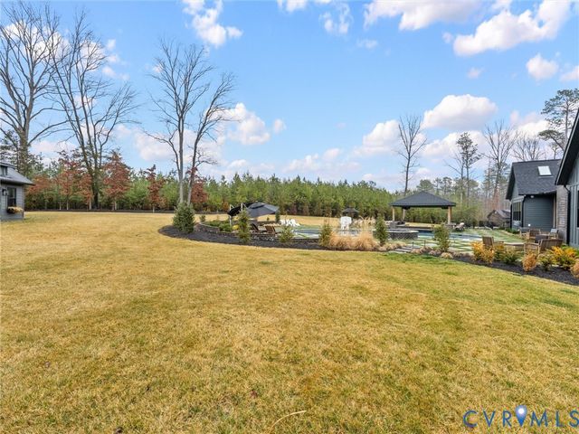 977 Dover Branch Ln, Manakin Sabot, VA 23103