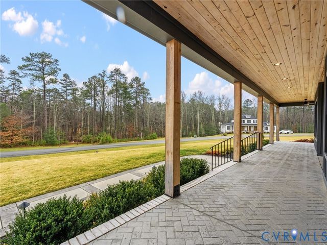 977 Dover Branch Ln, Manakin Sabot, VA 23103