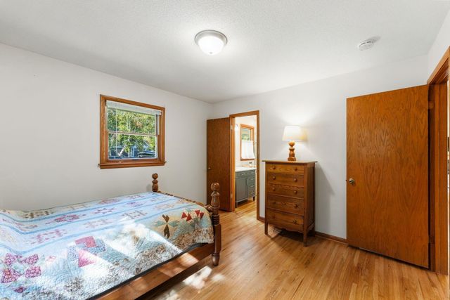 17807 Susan Lane, Minnetonka, MN 55345