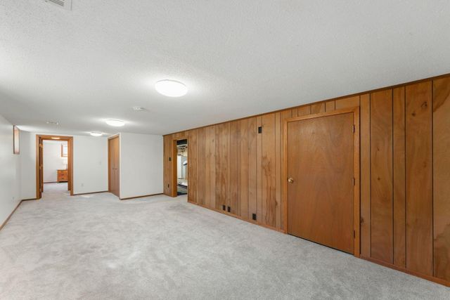 17807 Susan Lane, Minnetonka, MN 55345