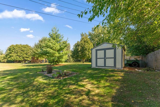 17807 Susan Lane, Minnetonka, MN 55345