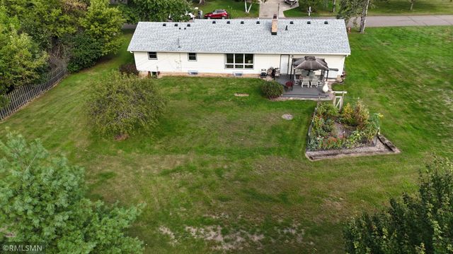 17807 Susan Lane, Minnetonka, MN 55345