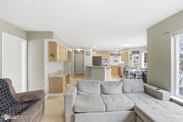 2520 Trisha Avenue, Anchorage, AK 99516