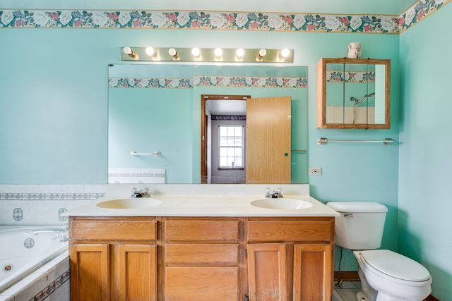 16456 Winding Creek Road, Plainfield, IL 60586