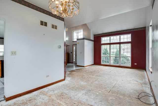 16456 Winding Creek Road, Plainfield, IL 60586