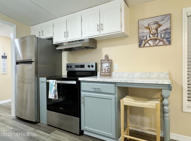 106 RIDGEWOOD Avenue, Interlachen, FL 32148