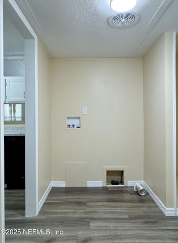 106 RIDGEWOOD Avenue, Interlachen, FL 32148