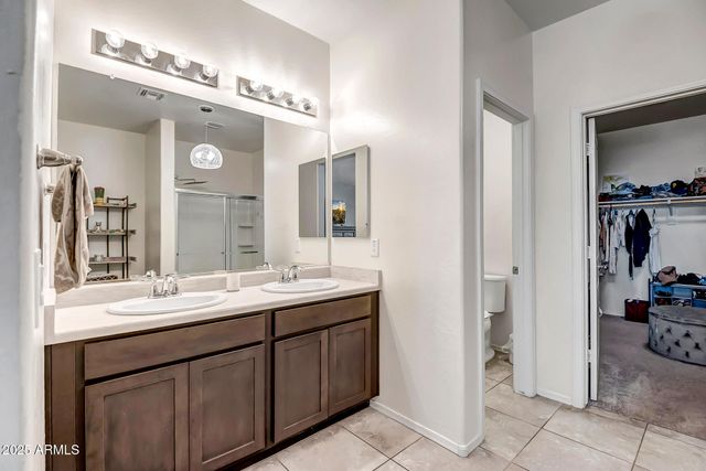 18662 W FOOTHILL Drive, Surprise, AZ 85387