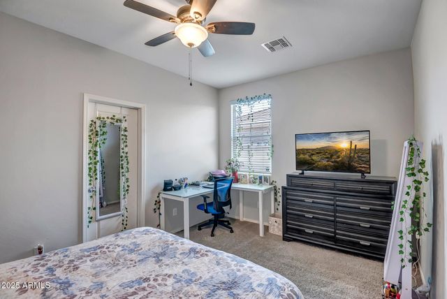 18662 W FOOTHILL Drive, Surprise, AZ 85387