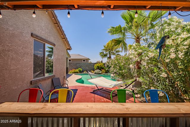 18662 W FOOTHILL Drive, Surprise, AZ 85387