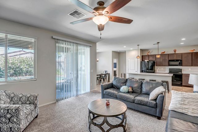 18662 W FOOTHILL Drive, Surprise, AZ 85387