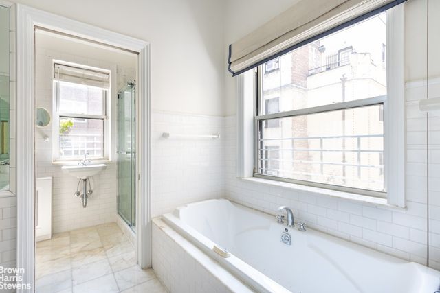 322 W 80TH Street, New York City, NY 10024