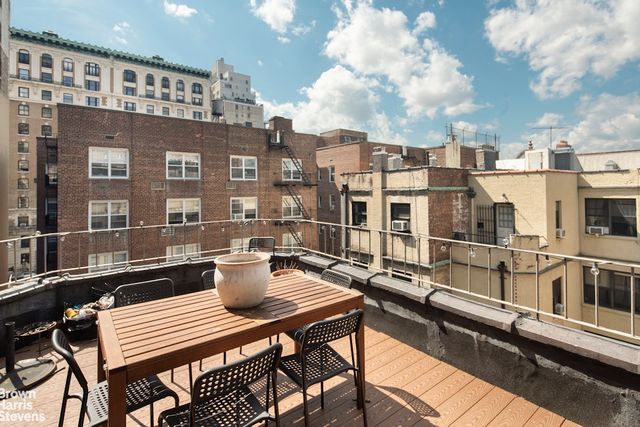 322 W 80TH Street, New York City, NY 10024