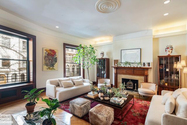 322 W 80TH Street, New York City, NY 10024