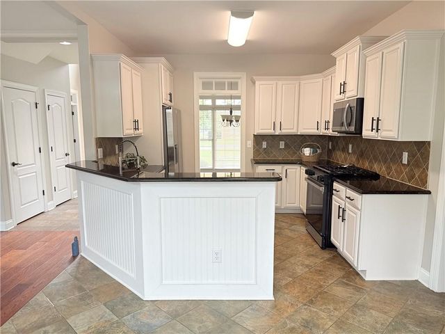 2285 Heritage Green Court, Marietta, GA 30064