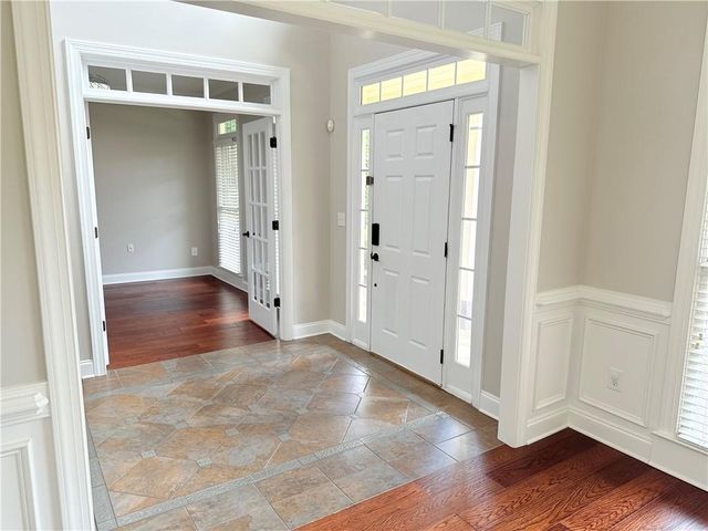 2285 Heritage Green Court, Marietta, GA 30064