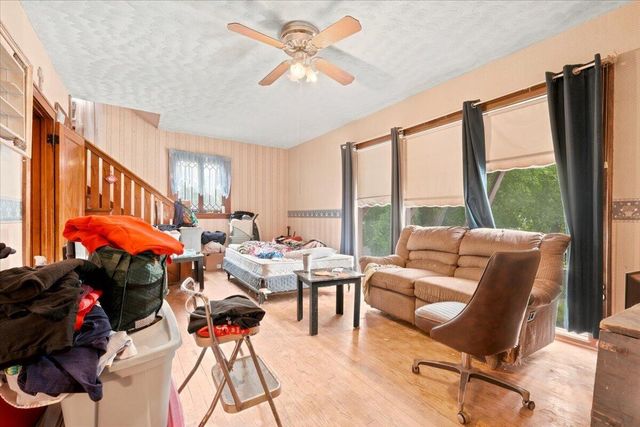 132 LAINSON Avenue, Council Bluffs, IA 51503