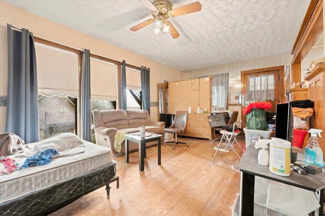 132 LAINSON Avenue, Council Bluffs, IA 51503