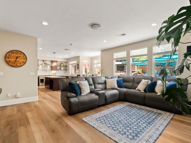 3598 Casabella Avenue, San Jose, CA 95148