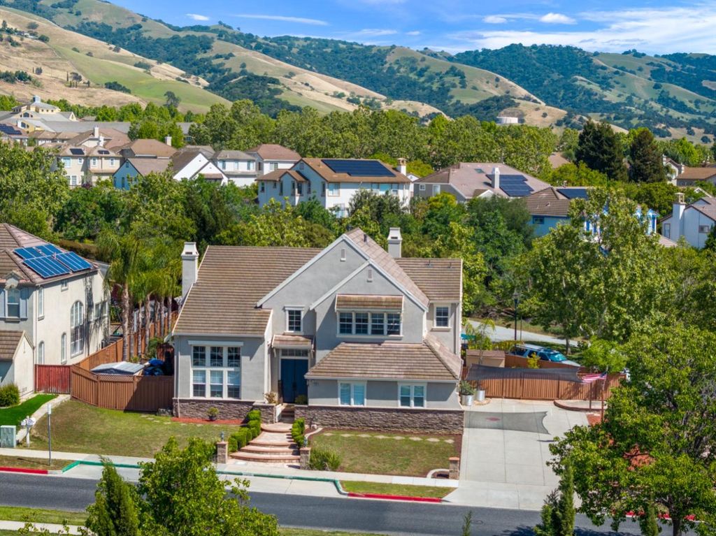 3598 Casabella Avenue, San Jose, CA 95148