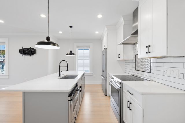 15 Mckone Street 2, Boston, MA 02122