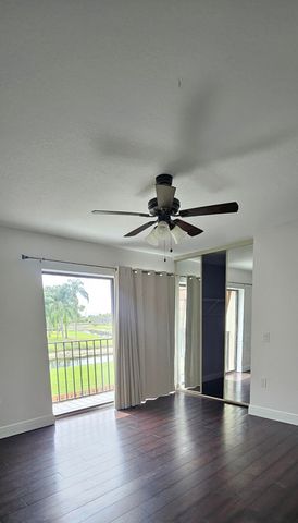 141 Heritage Way SE, West Palm Beach, FL 33407