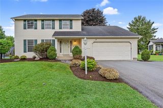 4105 Buttonwood Trail, Clay, NY 13090