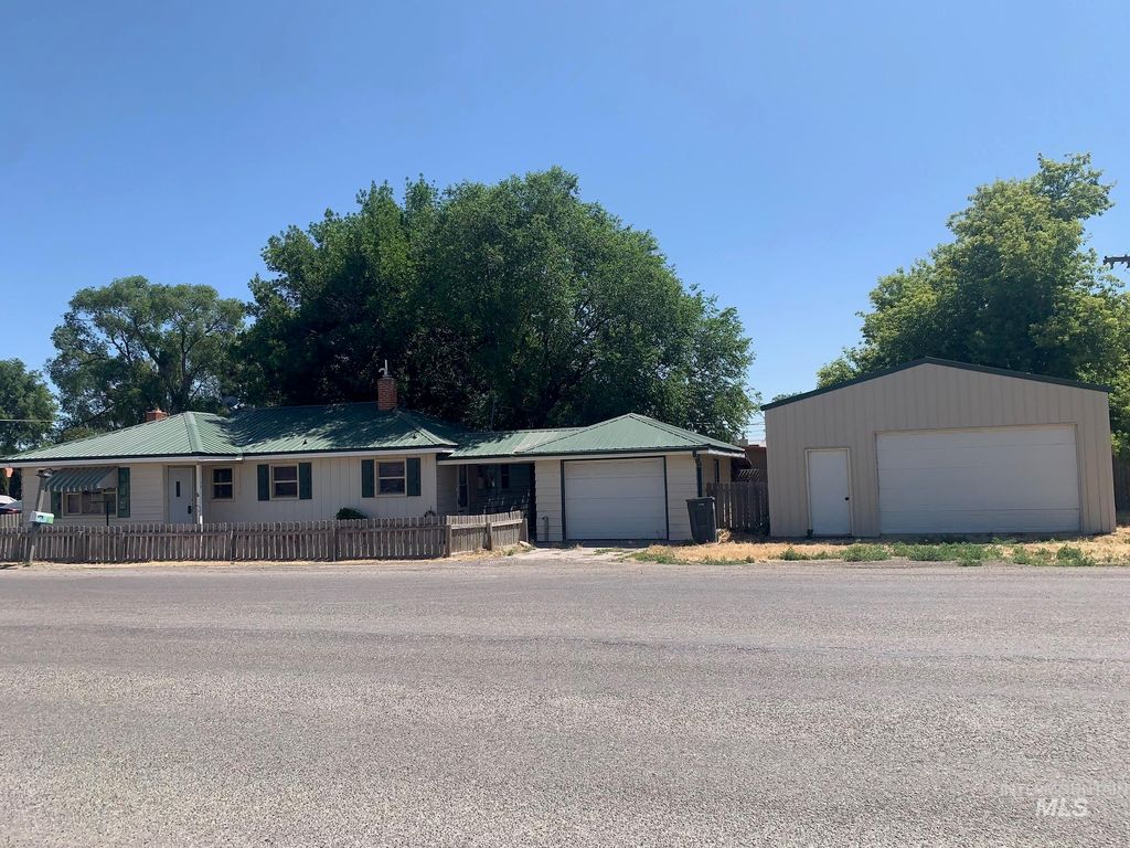 124 N Main, Paul, ID 83347