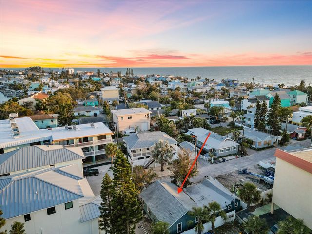 150 95TH AVENUE, Treasure Island, FL 33706