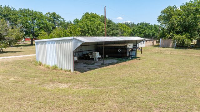14330 S Highway 281, Santo, TX 76472