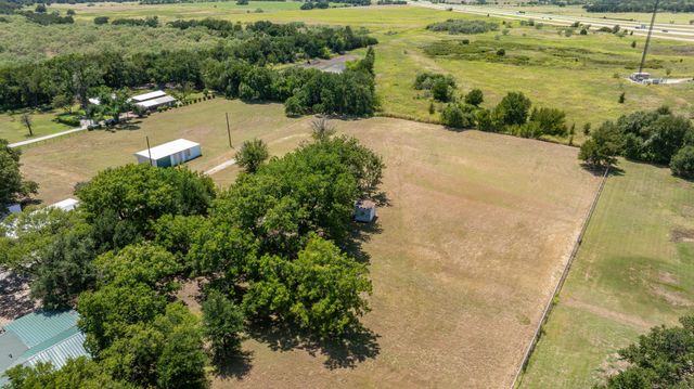 14330 S Highway 281, Santo, TX 76472