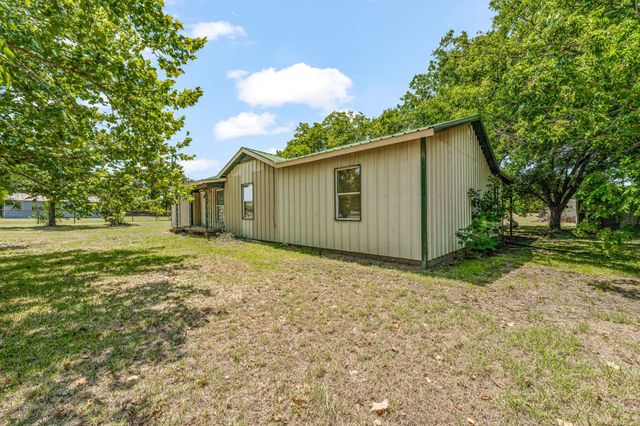 14330 S Highway 281, Santo, TX 76472