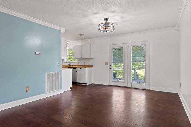 70 Pinoak Road, Trenton, GA 30752